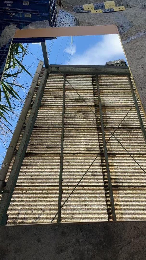 【中古】ダンスミラー 割れない鏡 幅100x160cm 姿見 金色 8番