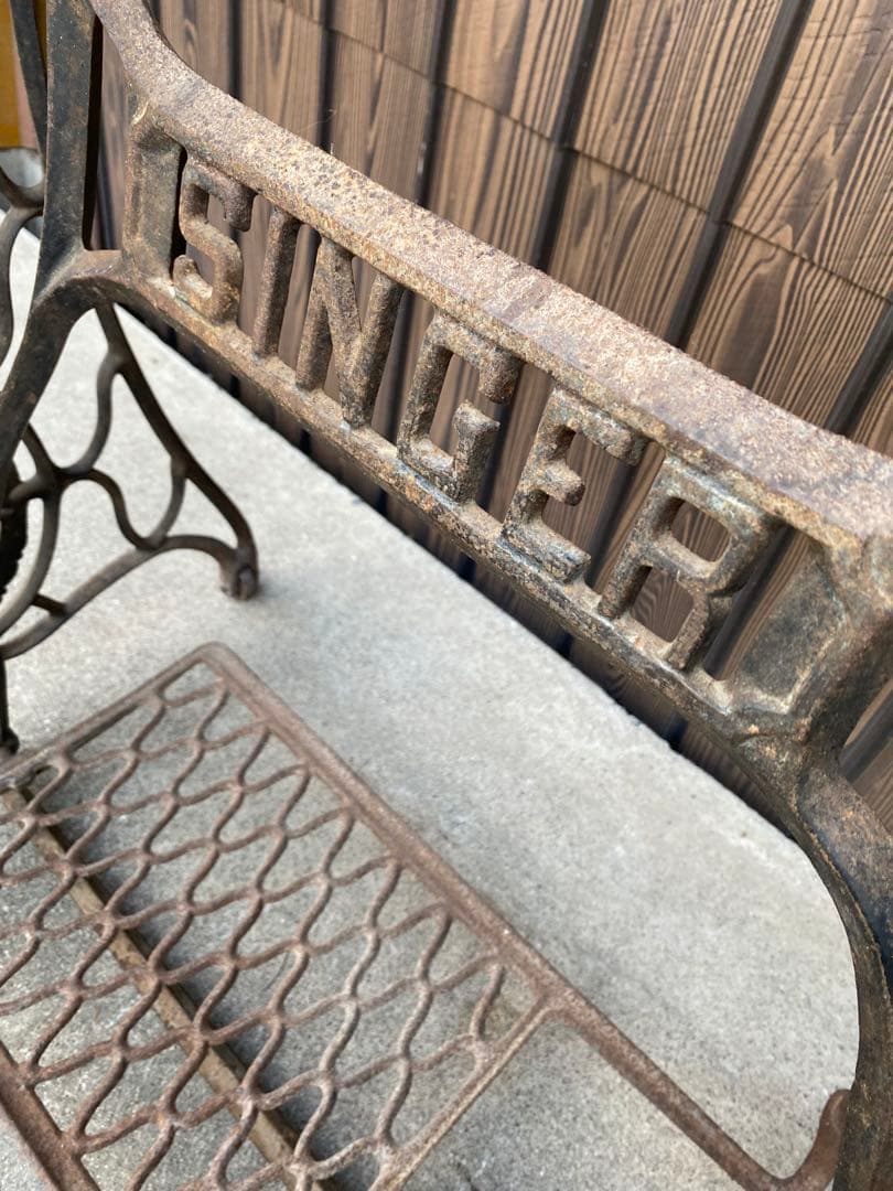 アンティークミシン　脚テーブル　SINGER 足踏みミシン　網目　鉄脚　レア