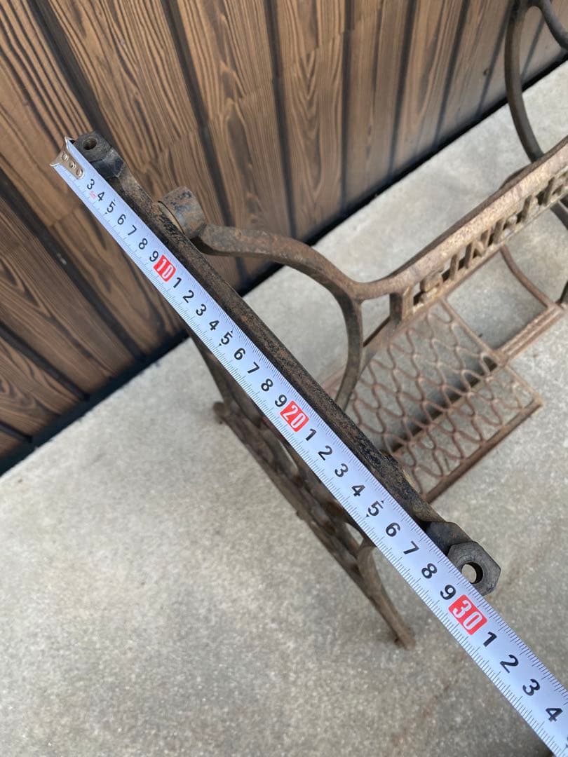 アンティークミシン　脚テーブル　SINGER 足踏みミシン　網目　鉄脚　レア