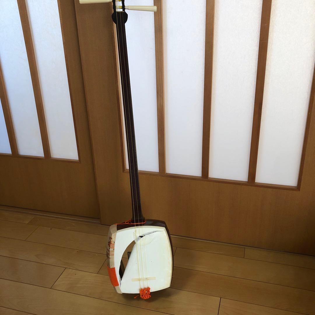 三味線 和楽器 弦楽器 ハード.ソフトケース.バチ他フルセット付き