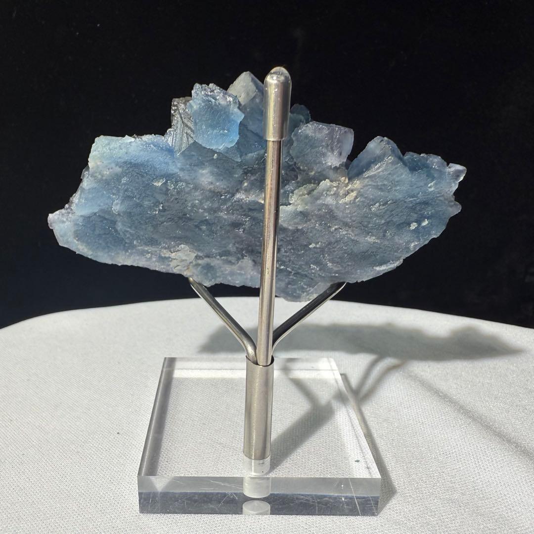 天然石ブルーフローライトの原石　置物　鉱物NO.072003