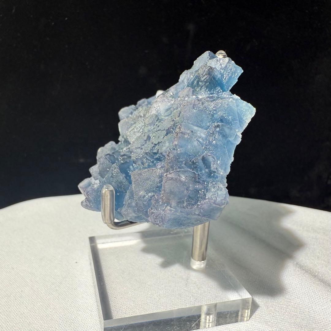 天然石ブルーフローライトの原石　置物　鉱物NO.072003
