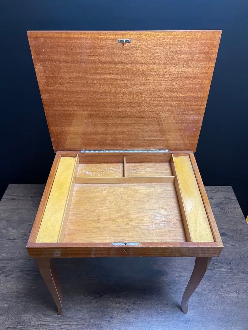 イタリア製　オルゴール付　ヴィンテージ　サイドテーブル