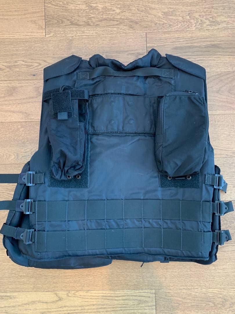 激レア 実物 ポイントブランク ベスト&サファリランド ショルダーアーマーセット