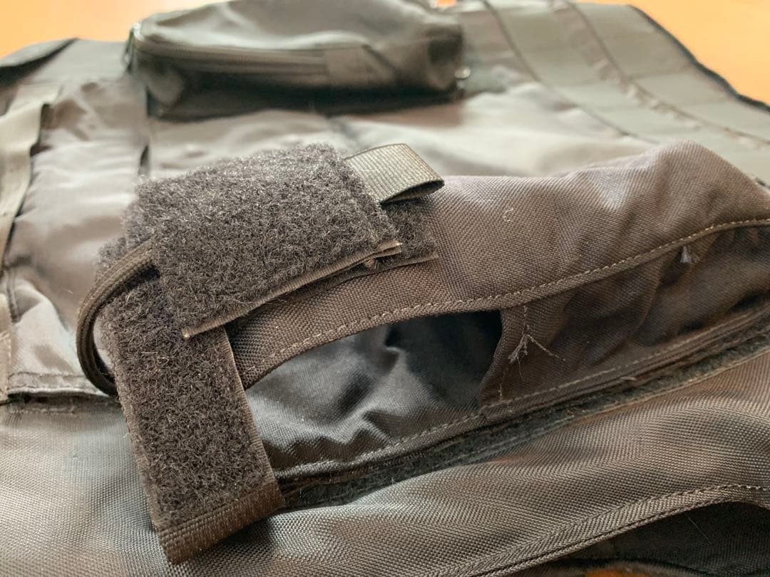 激レア 実物 ポイントブランク ベスト&サファリランド ショルダーアーマーセット