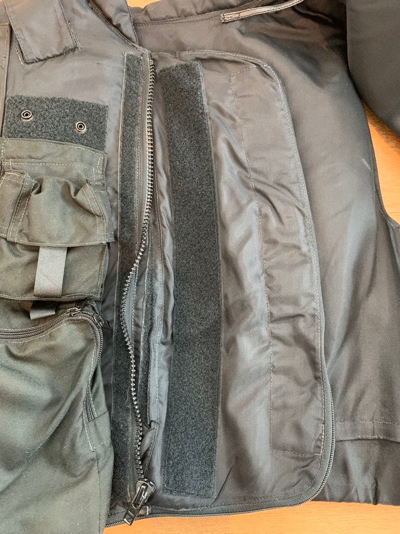 激レア 実物 ポイントブランク ベスト&サファリランド ショルダーアーマーセット