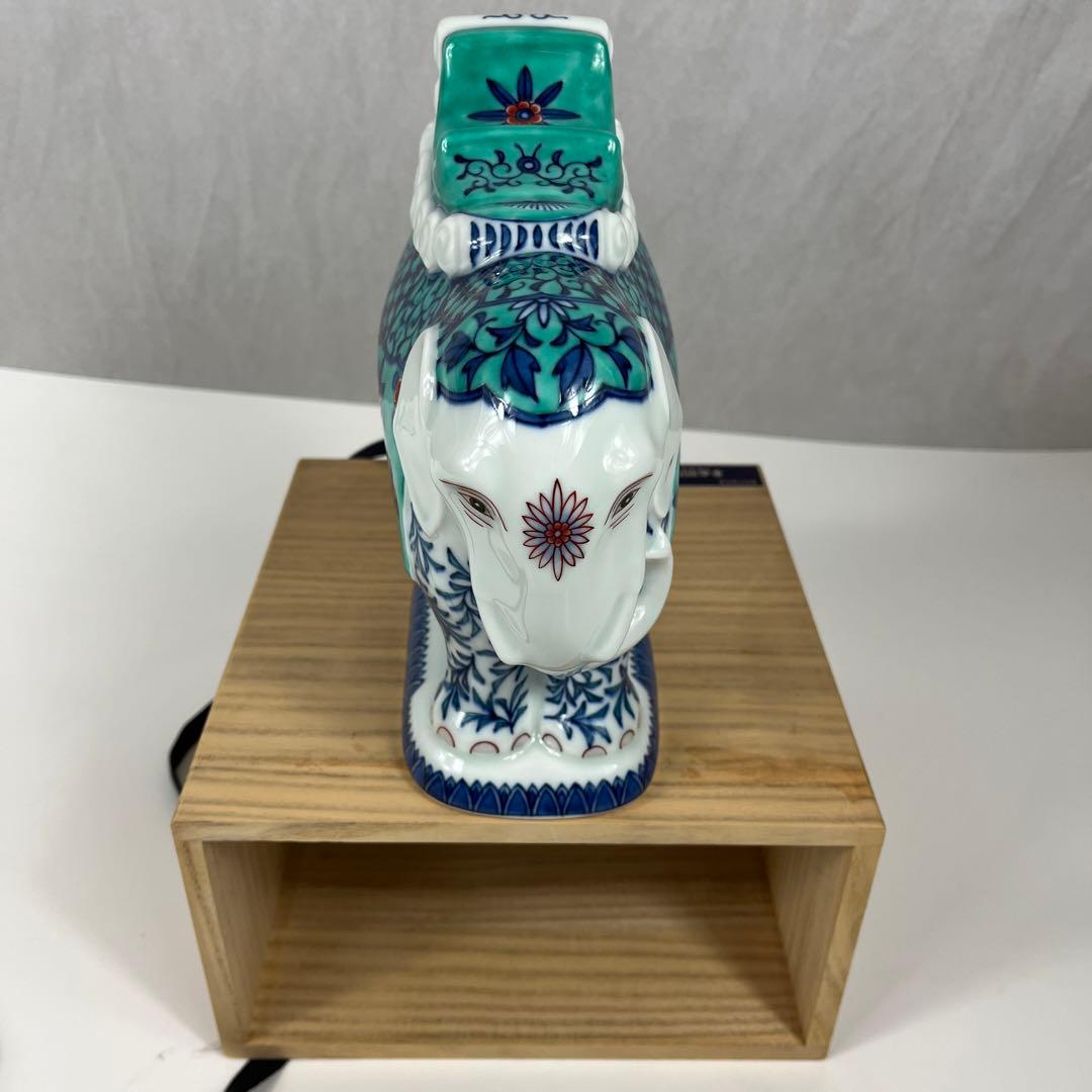 色鍋島13代今泉今右衛門色絵緑地象 - メルカリ