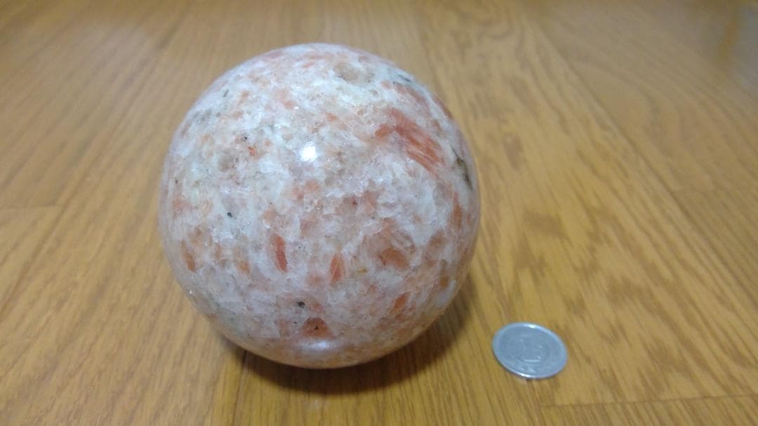 サンストーン大きい丸玉　パワーストーン置物