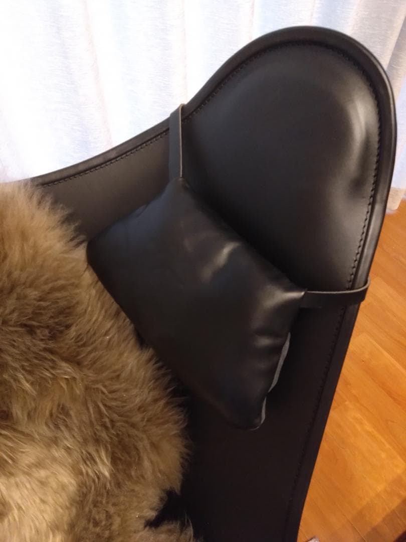 ＢＫＦチェアとピローとネイチャーズコレクションシープスキンの３点セット