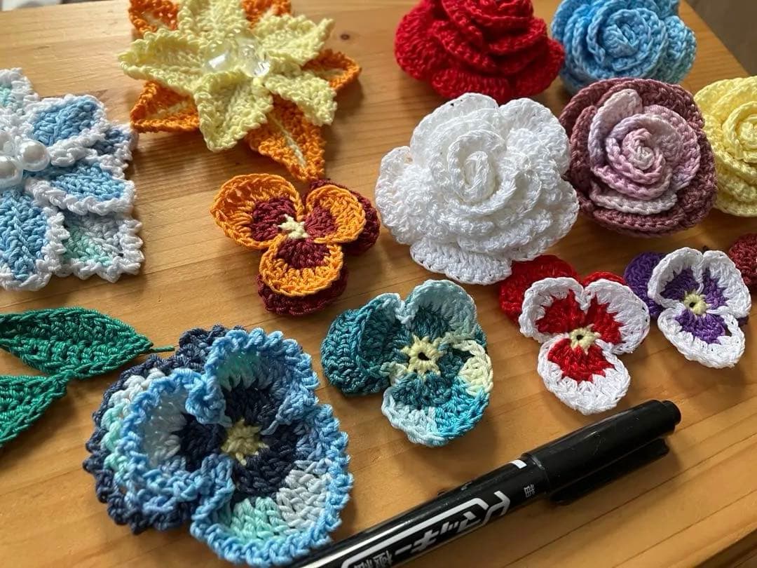 かぎ針編みの花、葉っぱモチーフ15個セット - メルカリ