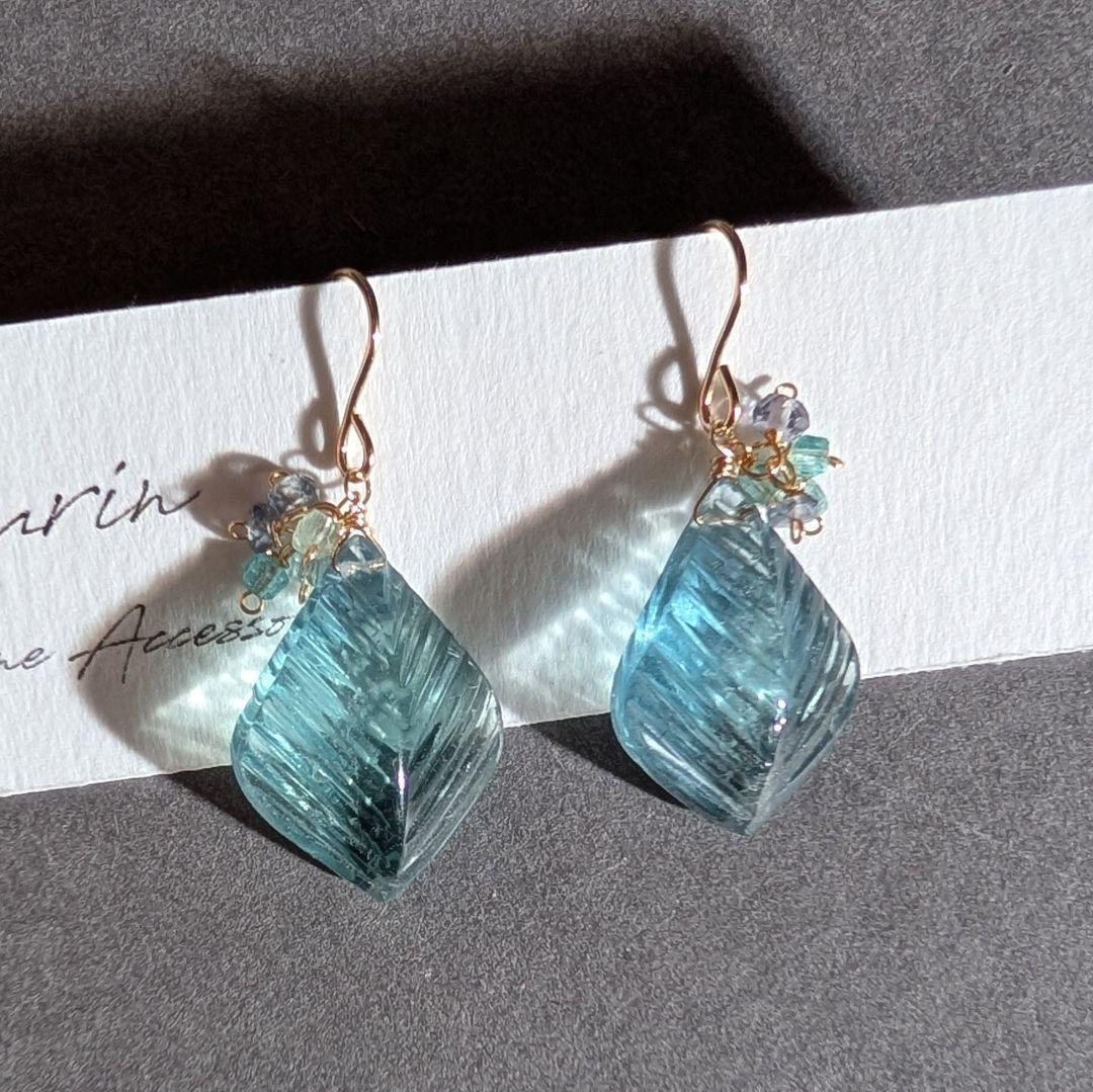 のんたん様 1点物✧︎フローライト リーフカービングピアス