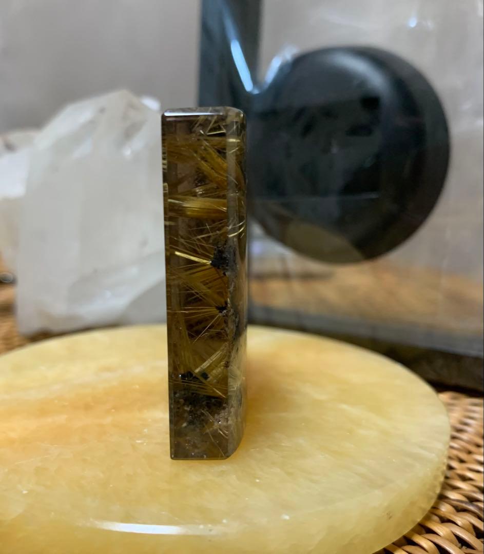 太陽放射ルチル　ケース付　46mm✖️37mm 厚さ10mm