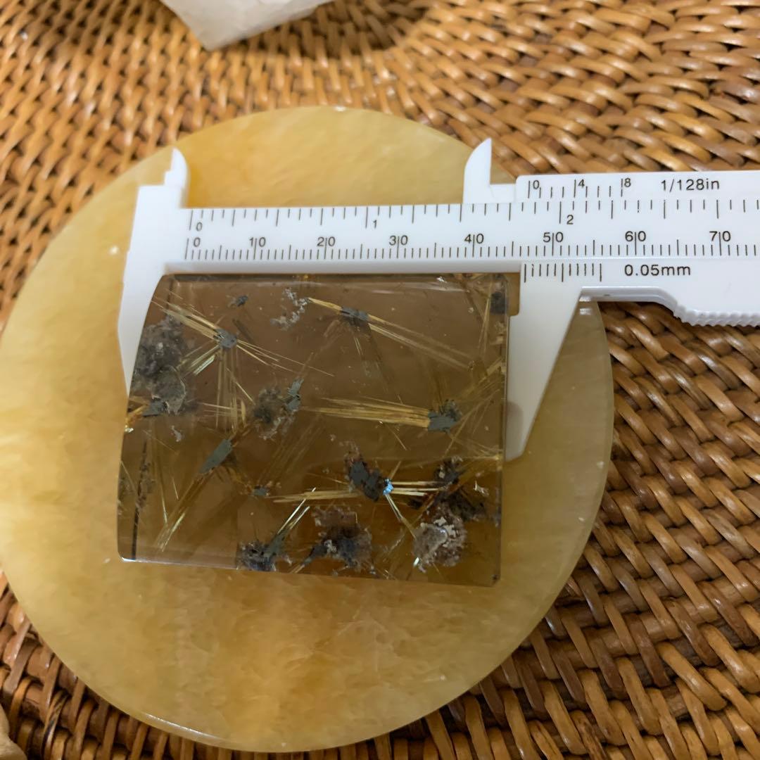 太陽放射ルチル　ケース付　46mm✖️37mm 厚さ10mm