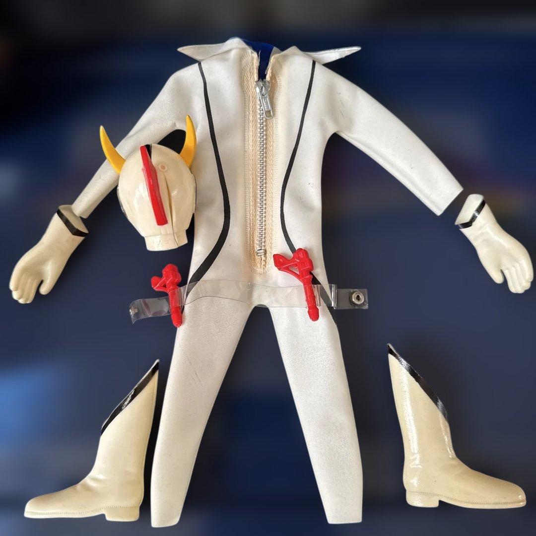 昭和レトロ 変身サイボーグ スーツ 新造人間キャシャーン - メルカリ