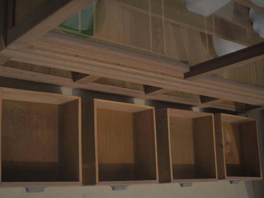 食器棚　水屋箪笥　ゆらゆらガラス　現状　古家具　古道具　アンティーク昭和レトロ未