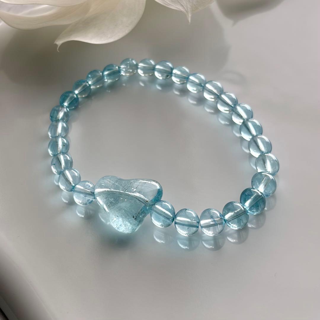 11月の誕生石✨ブルートパーズブレスレット