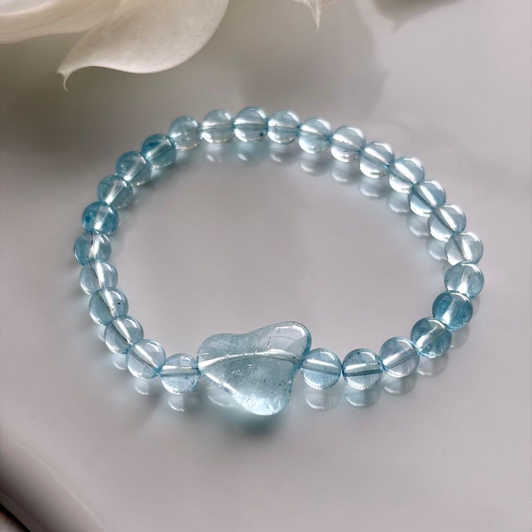 11月の誕生石✨ブルートパーズブレスレット