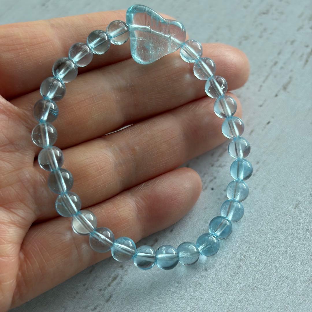 11月の誕生石✨ブルートパーズブレスレット