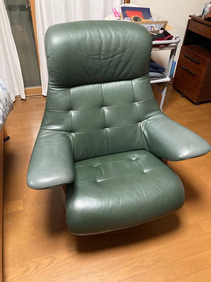 カリモク 「ザ・ファースト」 本革 リクライニングチェア