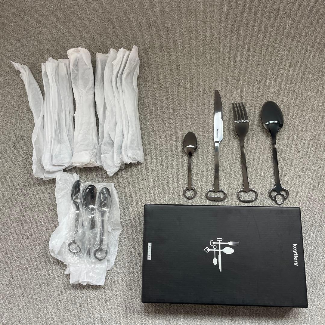 未使用　Seletti ブラックカトラリーセット　各種6本セット