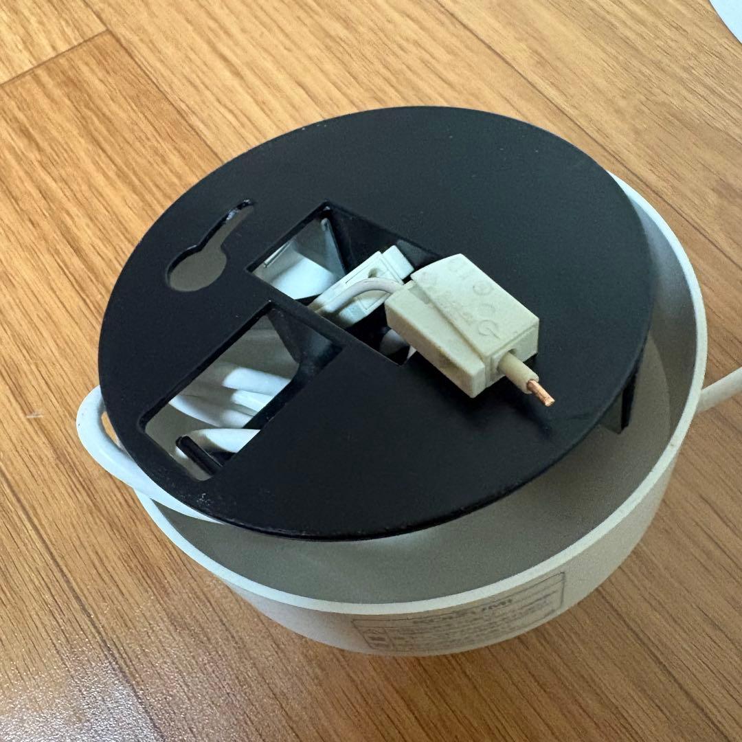 ホワイトウッドペンダントライト3灯セット　コイズミ