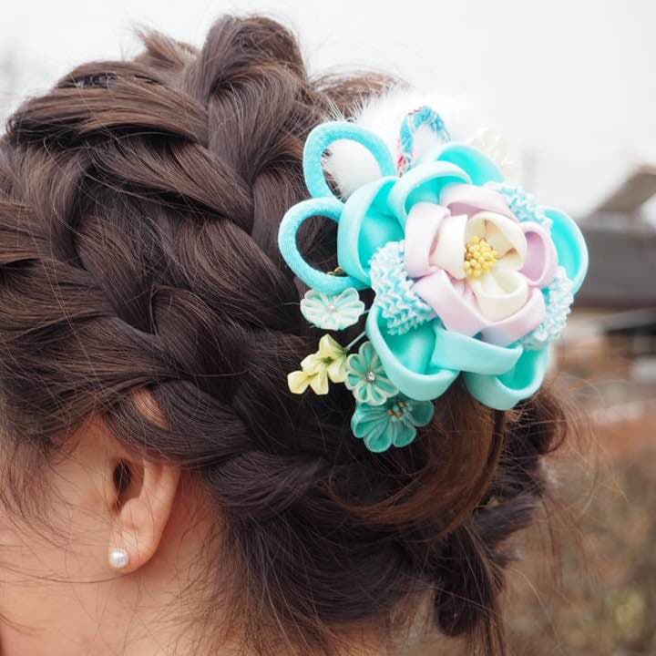 ちりめん細工 成人式 卒業式 髪飾り