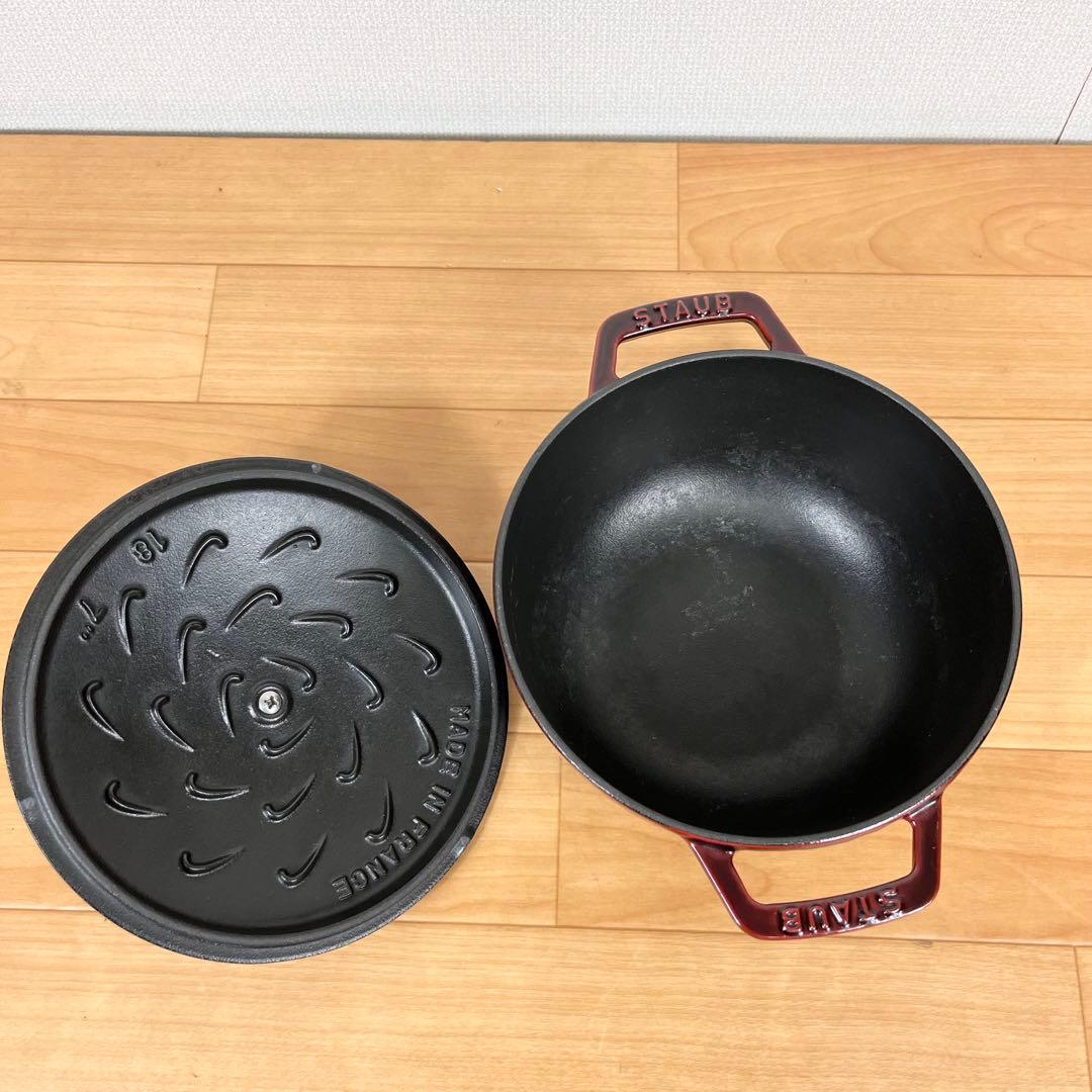 【良品】STAUB ストウブ ココット ラウンド 18cm 両手鍋 ボルドー系