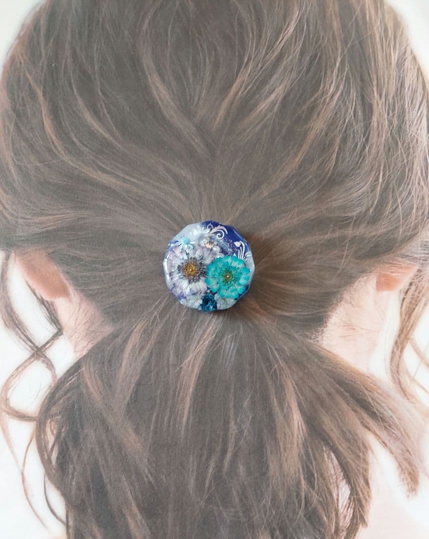 【1051】レジン　マトリカリア　ヘアゴム　ポニーフック　ブロ―チ　ハンドメイド