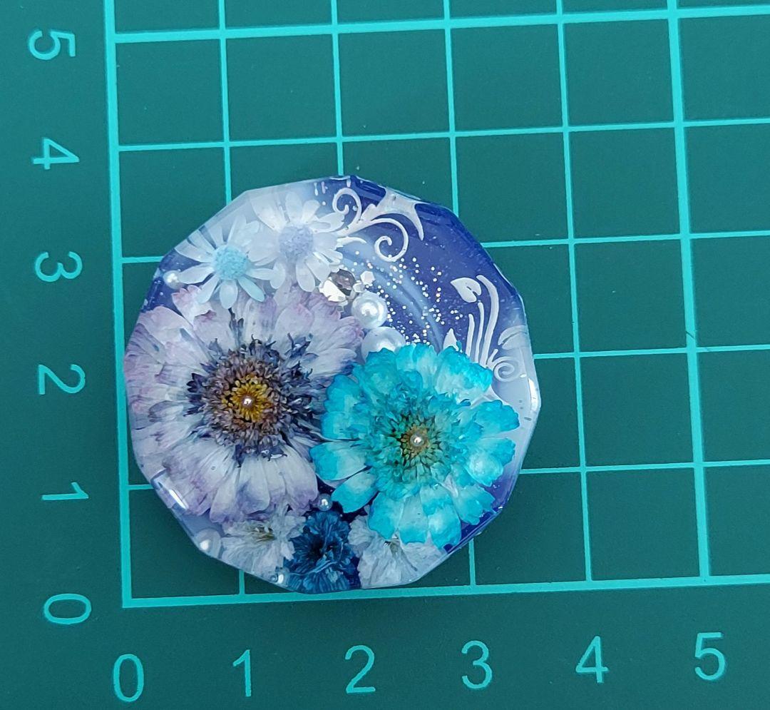 【1051】レジン　マトリカリア　ヘアゴム　ポニーフック　ブロ―チ　ハンドメイド
