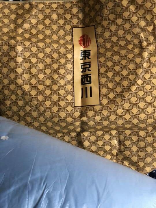 新品　東京西川　掛け布団　キング　シルク100％柔らかいI