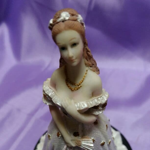 専用になりました。EMPRESS (1837～1898）人形