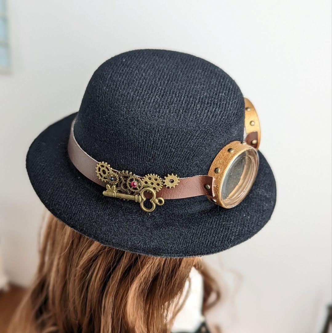 1043※スチームパンク・ゴーグルと歯車モチーフの黒の帽子 ※ブライスアウト