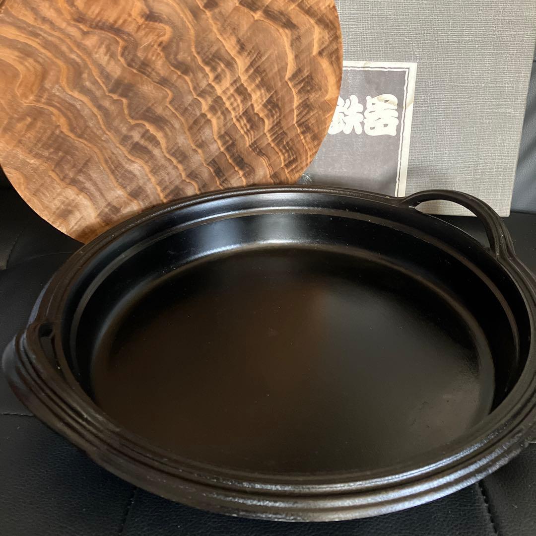 未使用品　南部鉄器　すき焼鍋　蓋つき