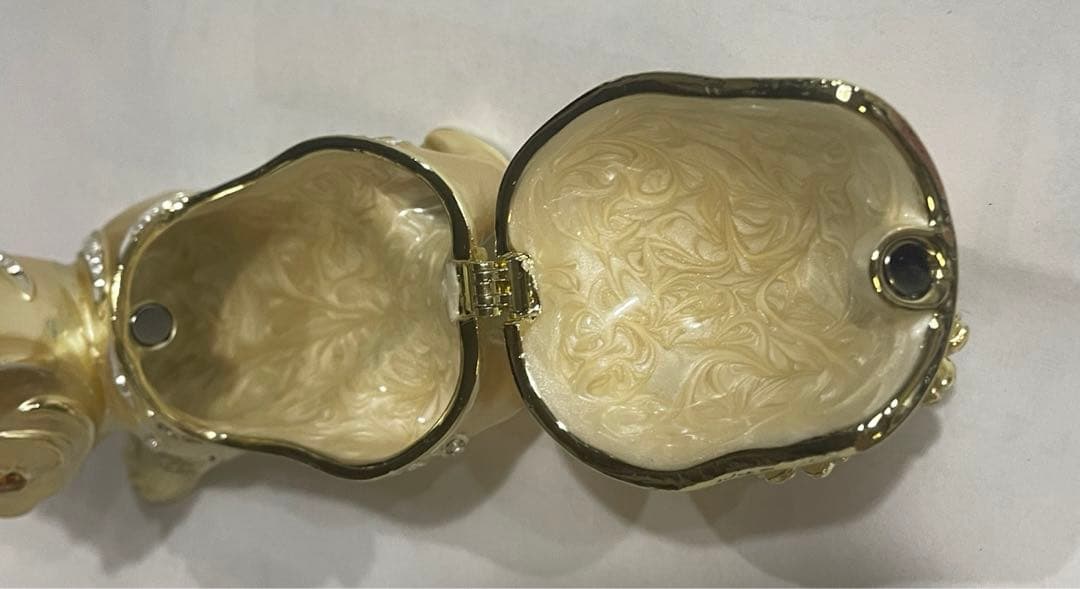 【いいね不要】トラ ゴールド子虎サクラ ストーン アクセサリー入れ置物 小物入れ