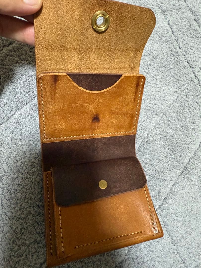 ヴィアッジオ 二つ折り財布