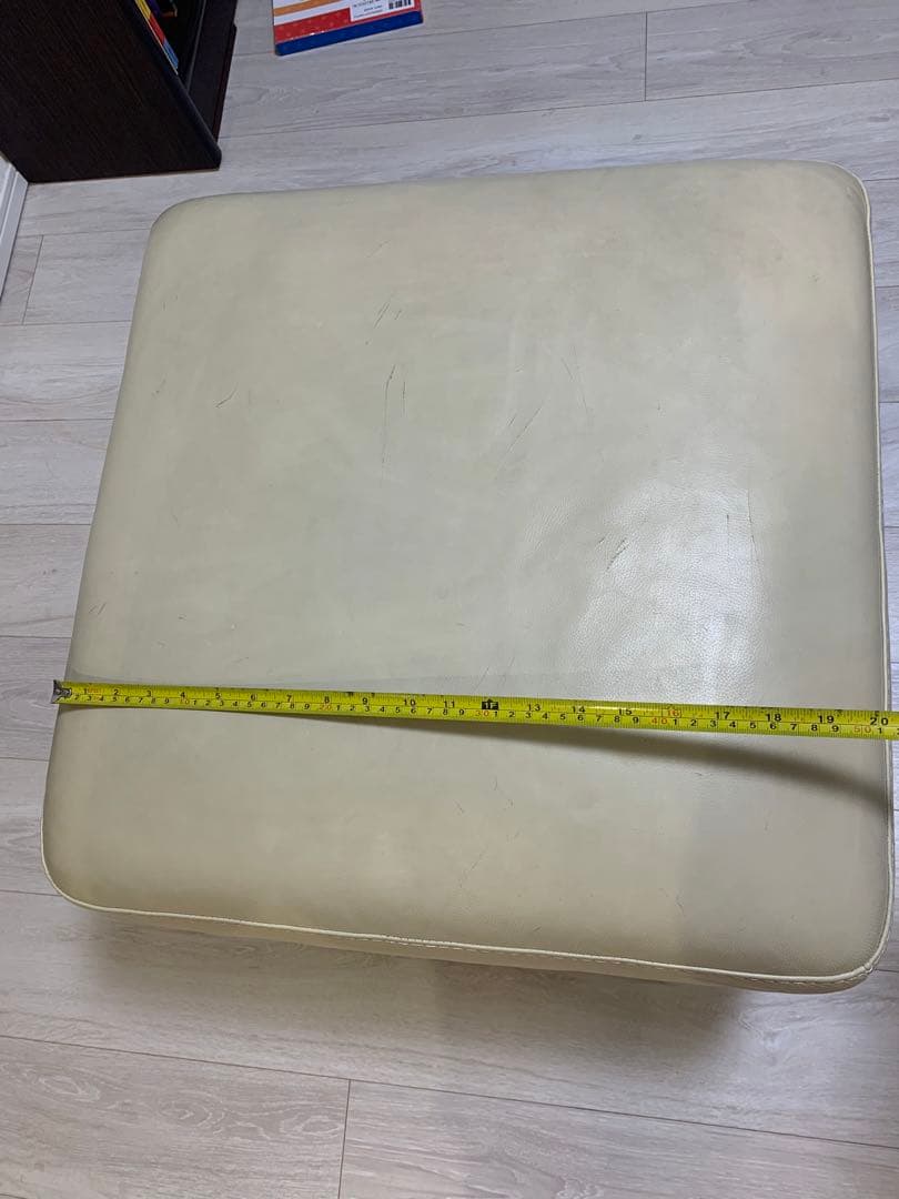 オットマン　大塚家具 革製