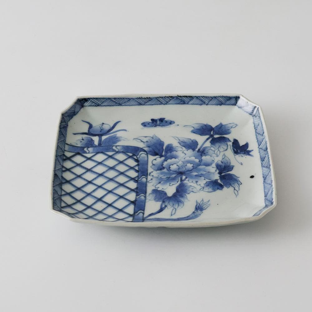 江戸後期幕末 明治時代 古伊万里 有田焼 染付 花蝶図 角切四方皿 時代箱黄布