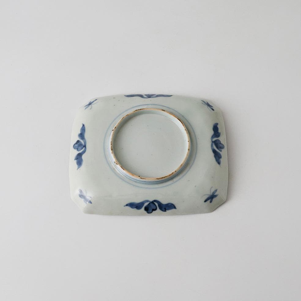 江戸後期幕末 明治時代 古伊万里 有田焼 染付 花蝶図 角切四方皿 時代箱黄布