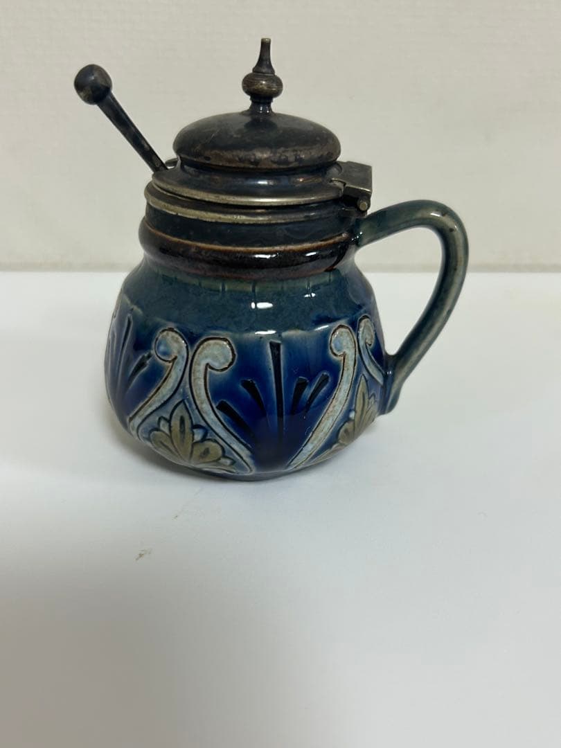 ドールトン・ランベス・ストーンウェア　エステティック・クルエットセット1882年