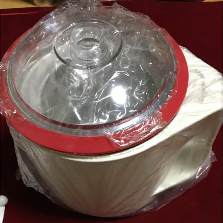 アイスクリームメーカー