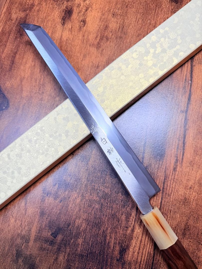 【堺打刃物】蛸引 先丸　包丁　8寸　白二鋼　紫檀水牛八角柄