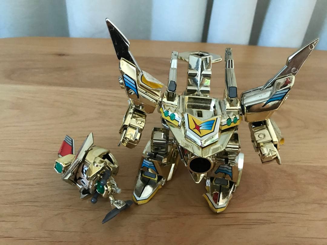 ビーダマン爆外伝 ナイトブラッカー・ウイングレット ゴールド