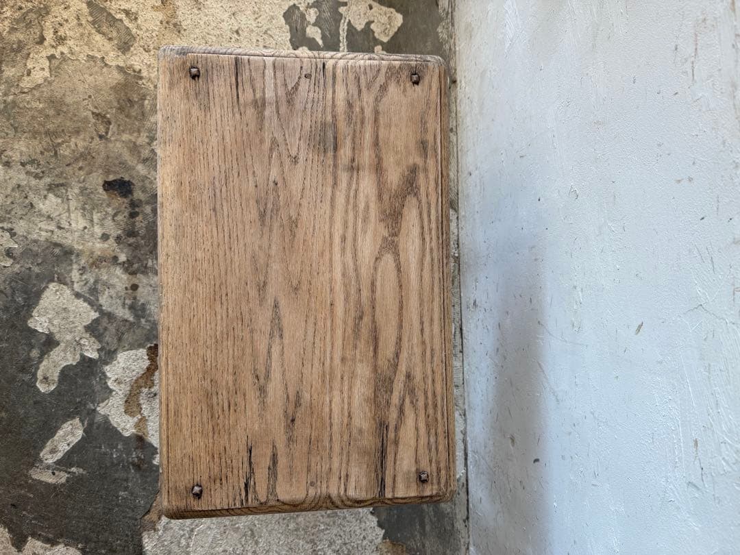 ビンテージ　サイドテーブル ベッドサイドテーブル　大