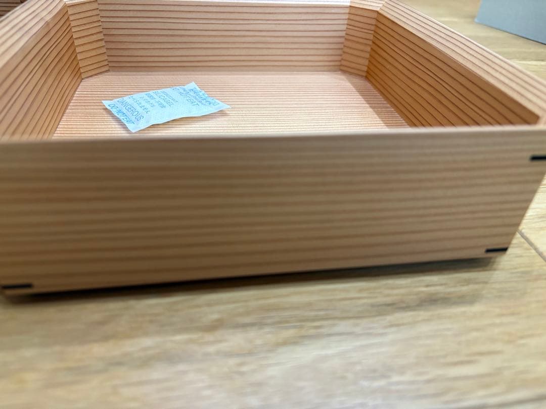 酒井航　ダブルダブルファニチャー　木製　杉重箱２段