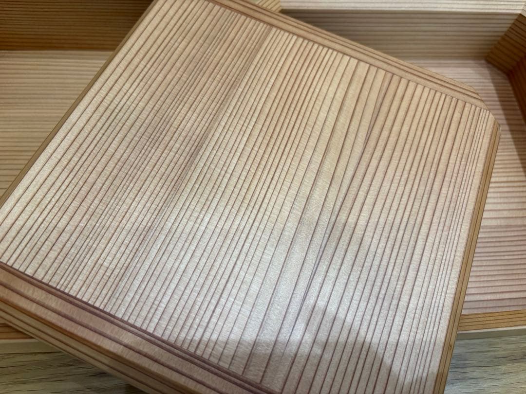 酒井航　ダブルダブルファニチャー　木製　杉重箱２段