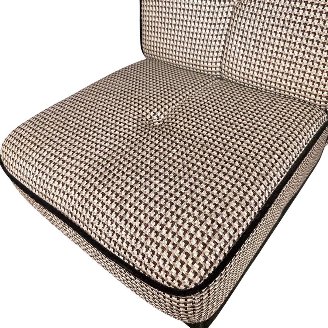 HR789 カリモク60 復刻プレート　総柄　1Pソファ　ベルベット　ボタン