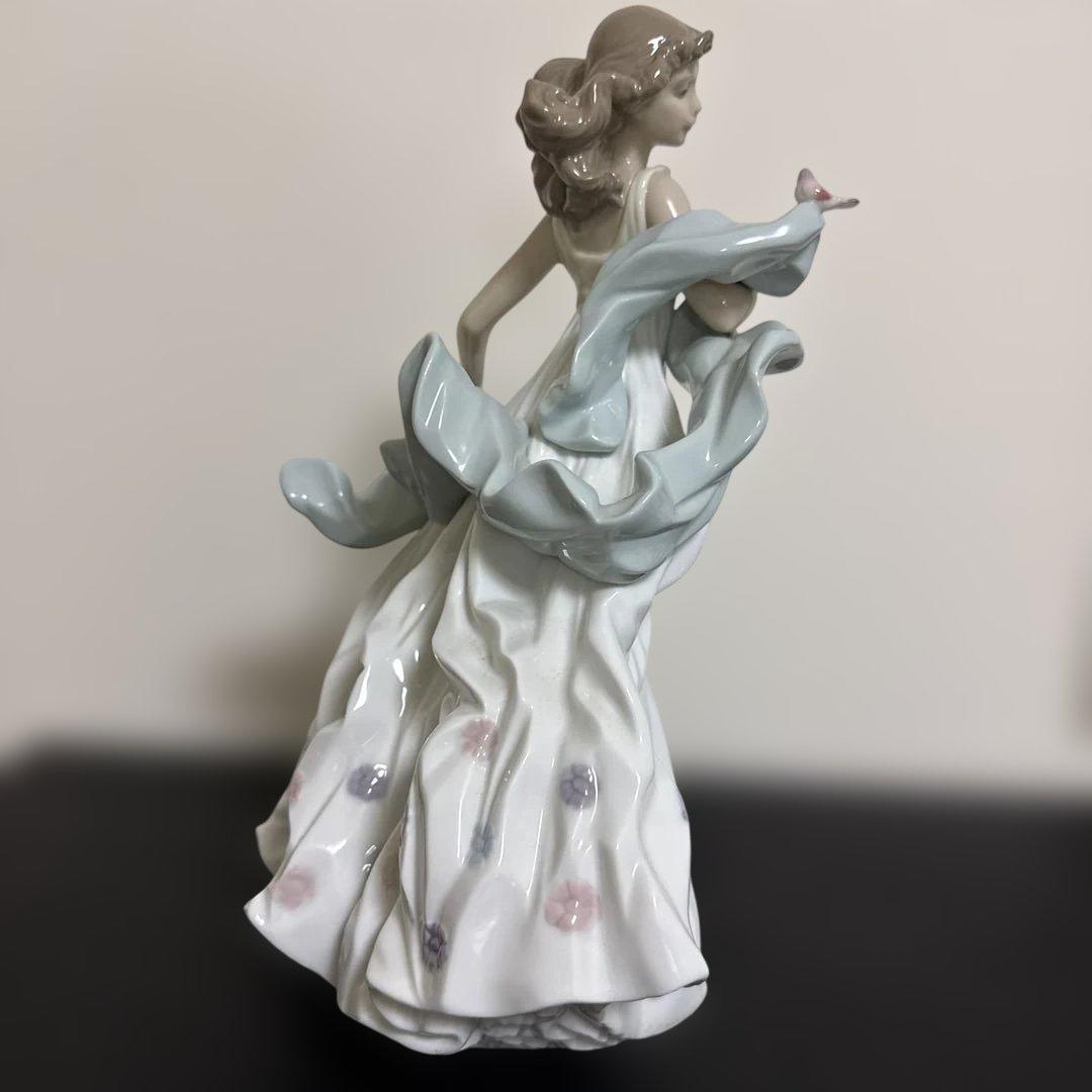 (整理番号228)LLADRO リヤドロ フィギュリン 夏のセレナーデ