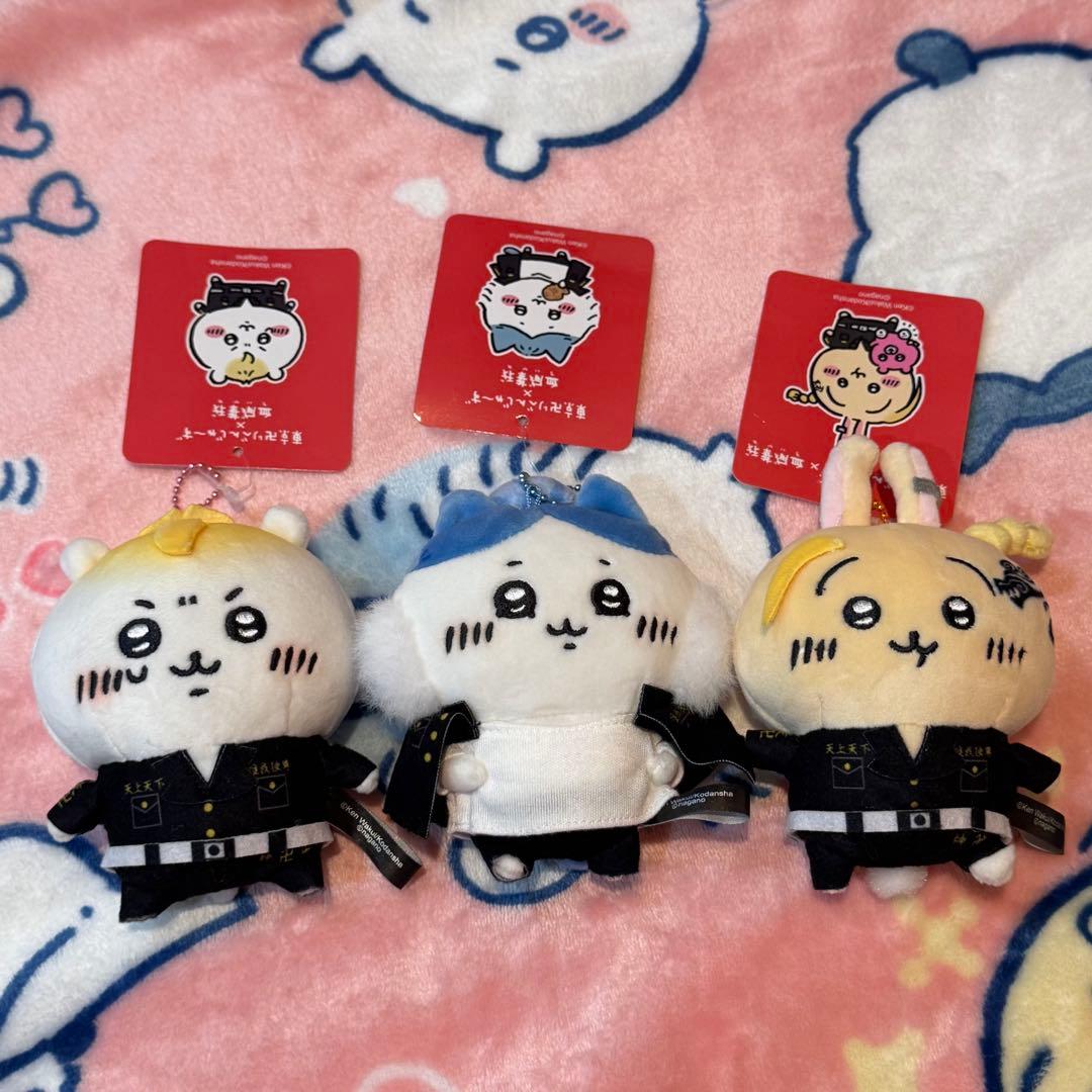 ちいかわ　東京リベンジャーズコラボ　マスコットチェーンセット 話題騒然『ちいかわ』╳『東京卍リベンジャーズ』コラボグッズが発売