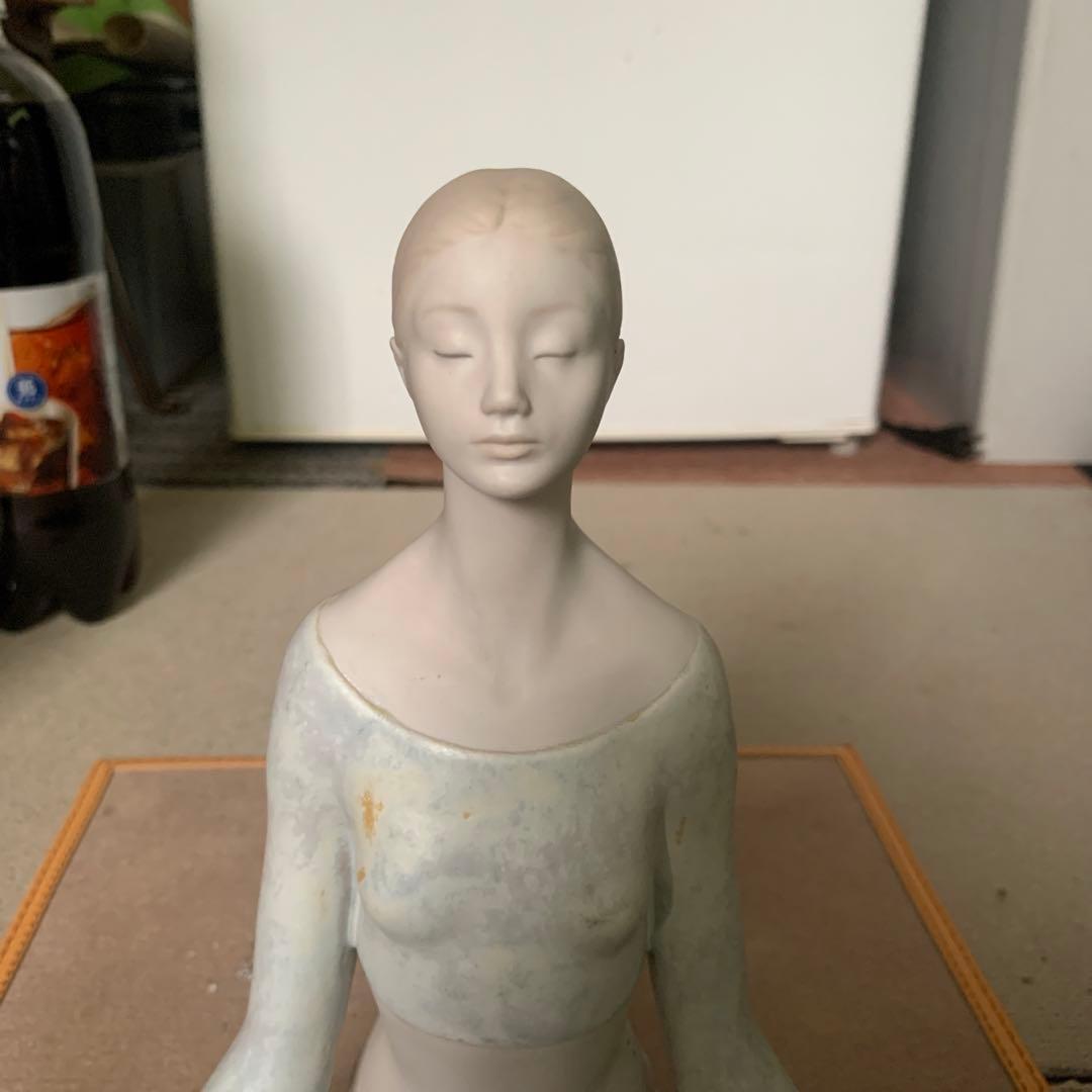 超レア　リヤドロ　ヨガ置物