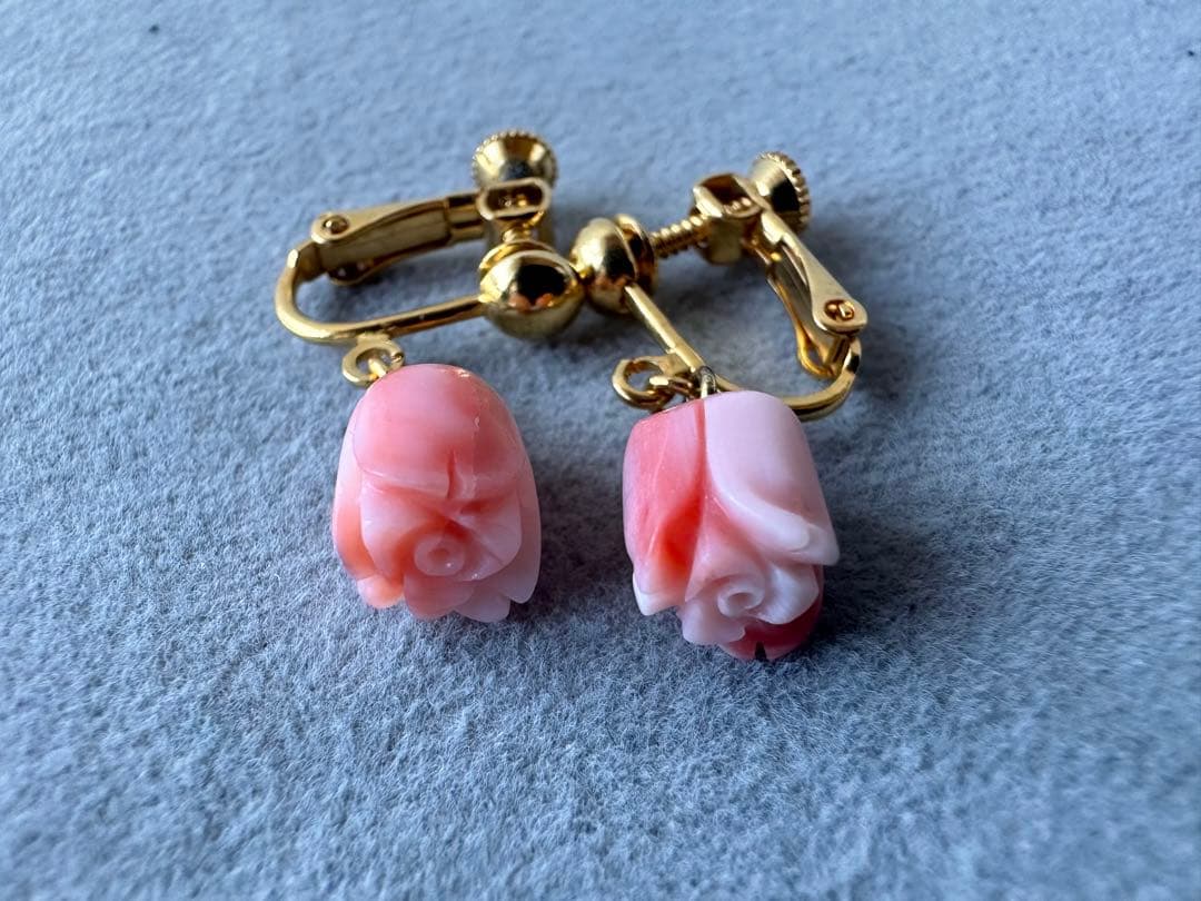 本珊瑚　サンゴ ピアス　指輪　ルースパーツ　花　彫刻　まとめ　天然石